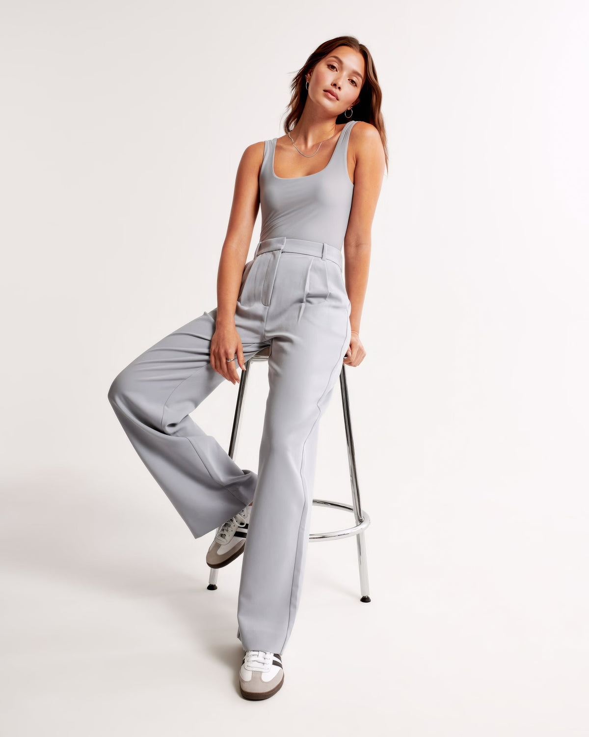 Chloe Tailored Pants with Side Pockets for Women - Light Gray