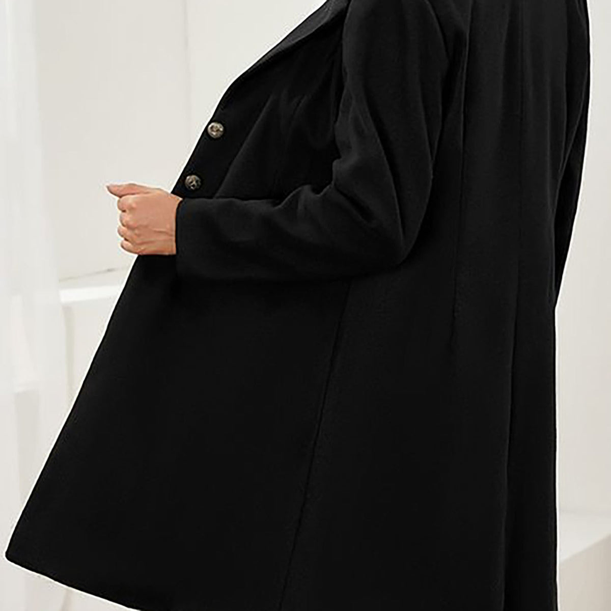 Elowen Tailored Coat with Lapels and Button Front