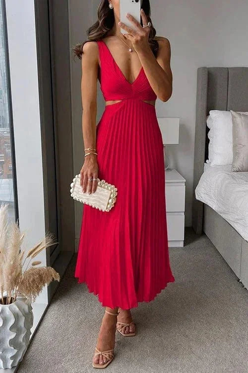 Noelle Pleated Maxi Dress with Deep V-Neckline - Red